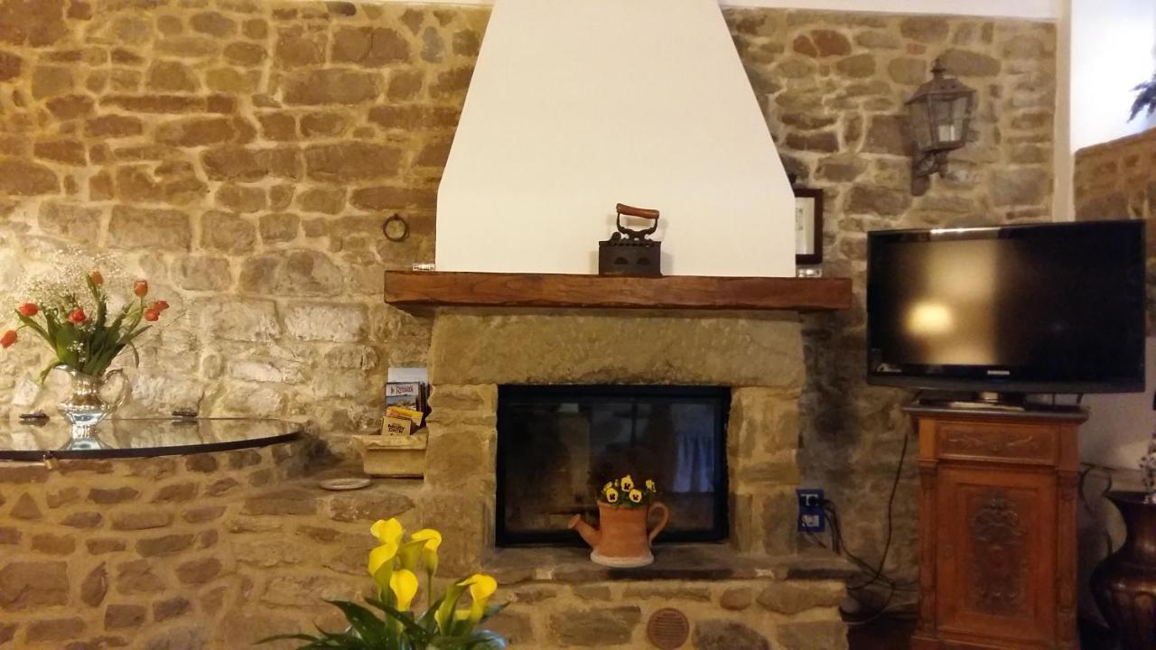 The Small Castle Cortona Exterior photo